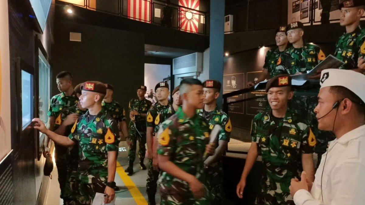 Ada beragam etika yang harus kamu perhatikan ketika mengunjungi Museum Pusat TNI AL Jalesveva Jayamahe.