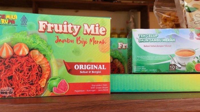 Agrowisata Pakuwon di Kuningan, Jawa Barat menyediakan kuliner unik mi ayam jambu.
