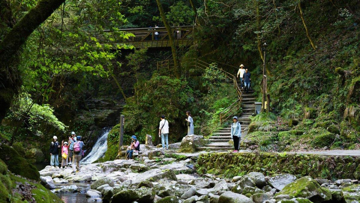 Air Terjun Akame 48, satu tempat wisata di Jepang untuk bertemu ninja.