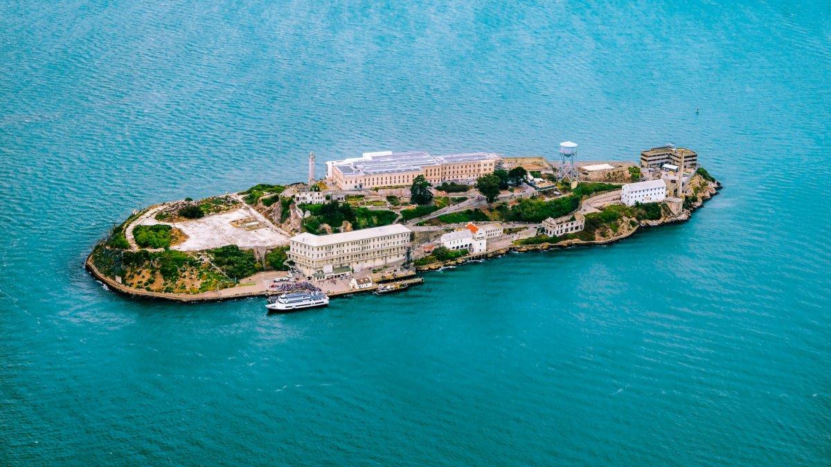Alcatraz di San Fransisco yang terkenal angker.