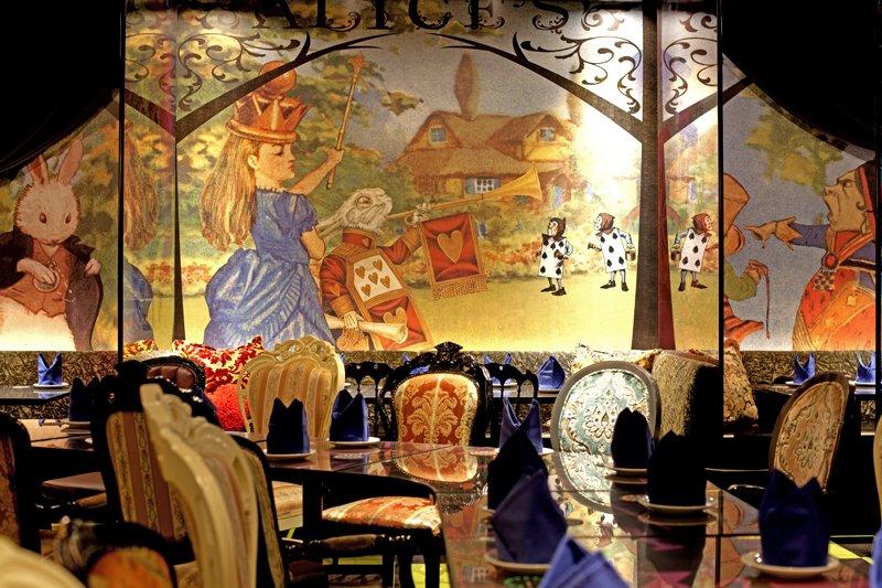Alice in Fantasy Book, satu kafe unik di Jepang.