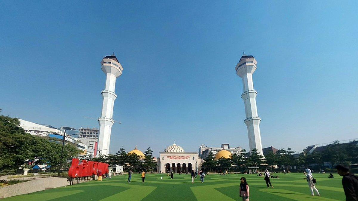 Alun Alun Bandung Jawa Barat
