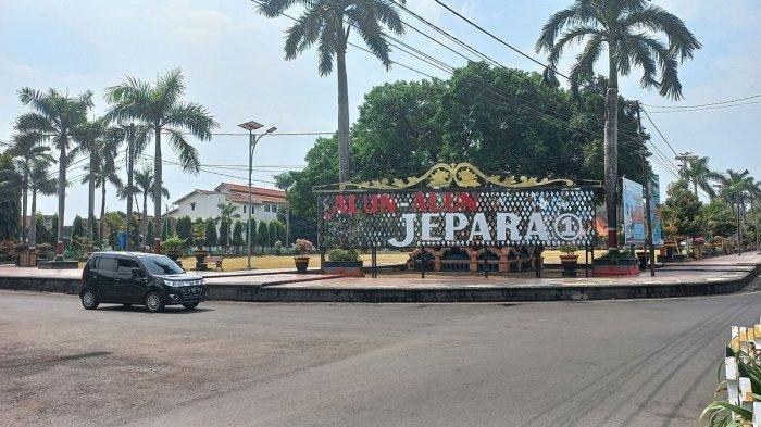 Area Alun-alun 1 Jepara, Jalan Kartini, yang kini diselenggarakan Car Free Day (CFD).