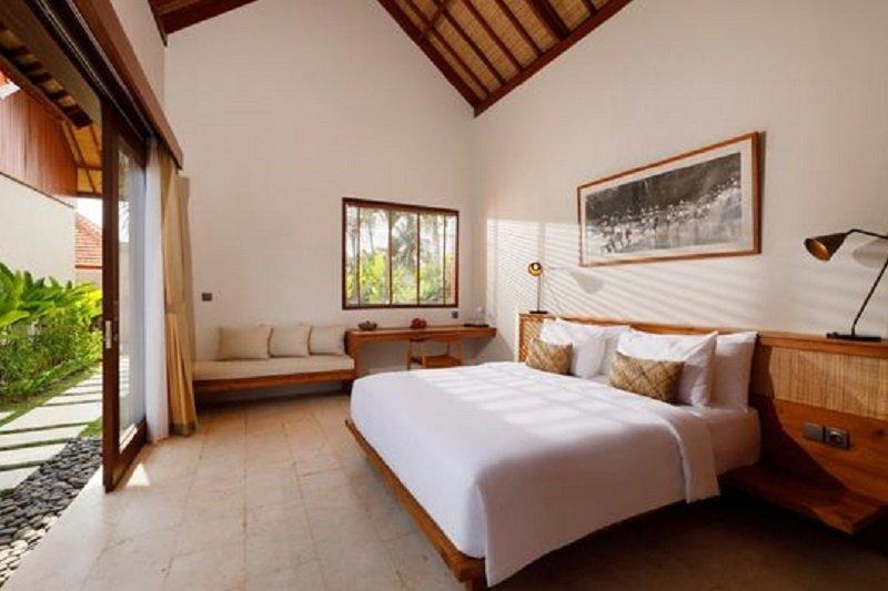 Amarta Beach Retreat by Nakula, satu hotel bintang 4 di Tanah Lot Bali ini mendapat rating 8 dengan tarif inap mulai Rp 600 ribuan.