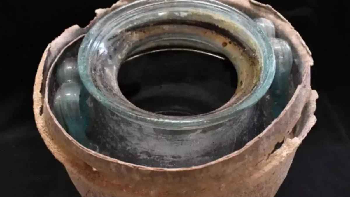 Anggur tertua di dunia ditemukan di dalam sebuah guci.