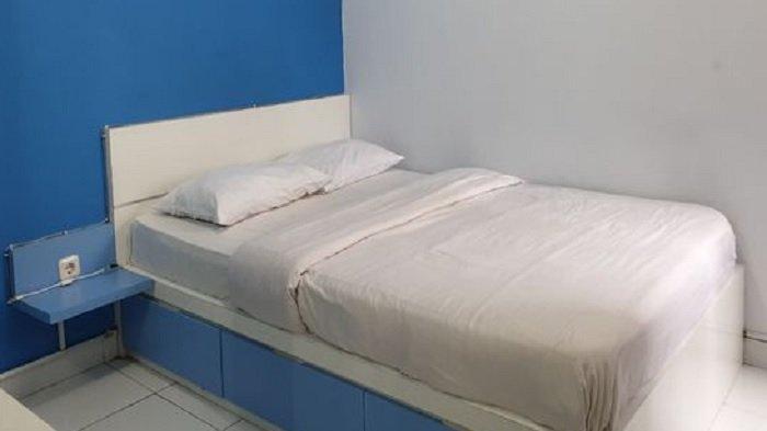 Kamar penginapan di hotel Apartment Aeropolis by Omic Room, Tangerang, Banten.