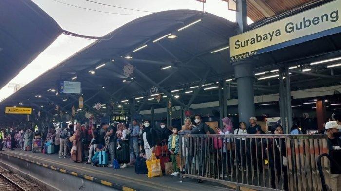 Memasuki H+4 lebaran atau Senin (15/4/24), KAI Daop 8 Surabaya masih mencatat sebanyak 20 ribu lebih pelanggan yang berangkat dari seluruh stasiun di wilayahnya.