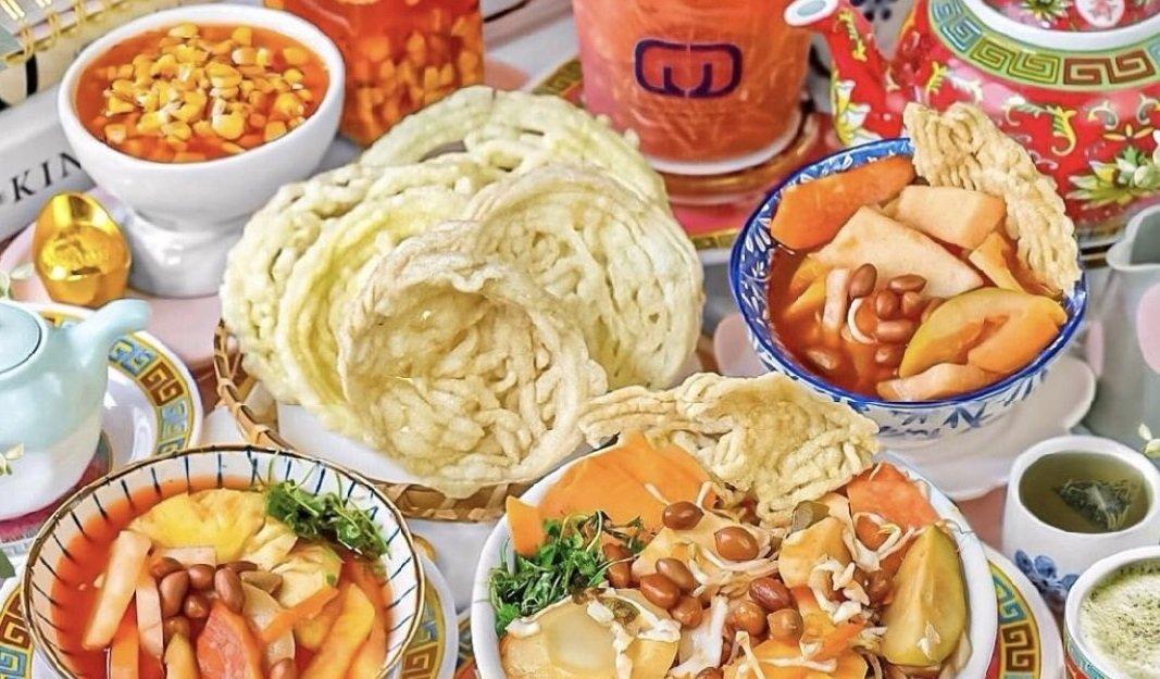Asinan Sedap Gedung Dalam, satu tempat makan hits di Bogor, Jawa Barat.
