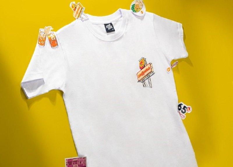 Bakmi GM juga merilis merchandise spesial anniversary Bakmi GM berupa tumbler, t-shirt, pin sampai sticker-sticker