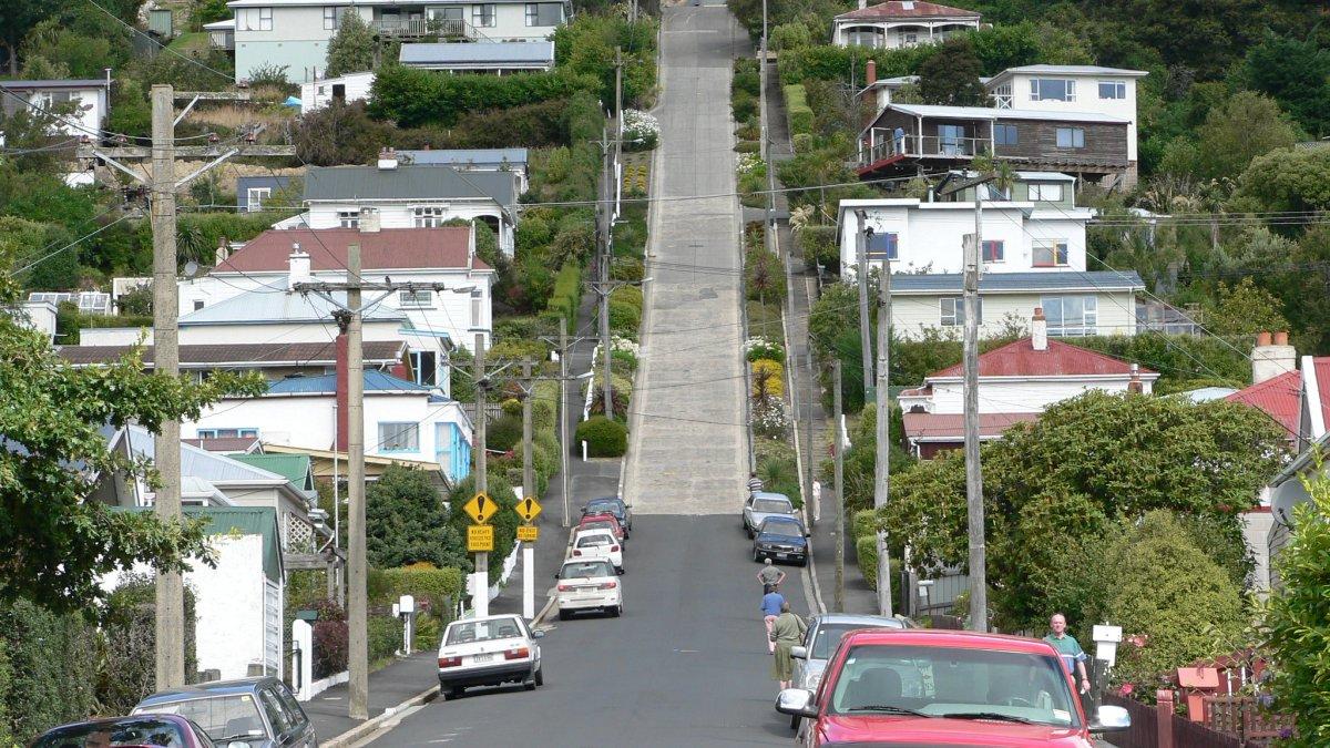 Baldwin Street, satu jalan paling curam di dunia.