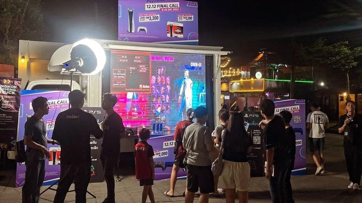 Bangkok Gaming Truck, satu tempat wisata unik di Bangkok Thailand.