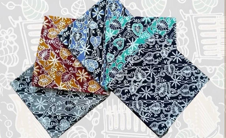 Batik Bogor Tradisiku, satu tempat belanja oleh-oleh di Bogor, Jawa Barat.