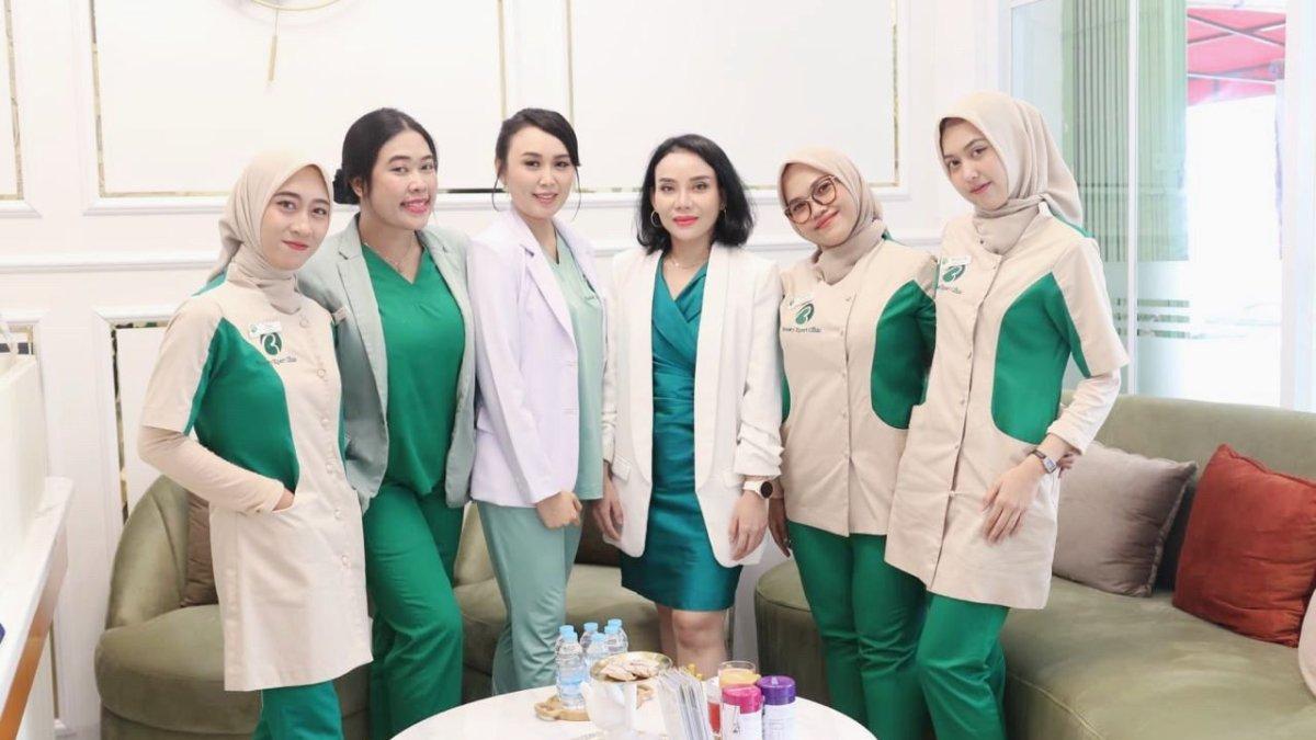 BeautyXpert Clinic mengusung konsep advanced treatment, peralatan berteknologi canggih dan tim dokter beserta beautician dengan jam terbang tinggi.
