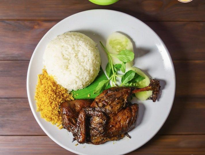 Bebek Kaleyo Tebet, salah satu tempat makan 24 jam di Jakarta Selatan