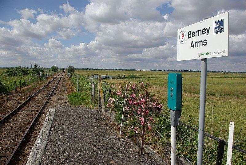 Berney Arms, satu stasiun kereta api paling terpencil di dunia.