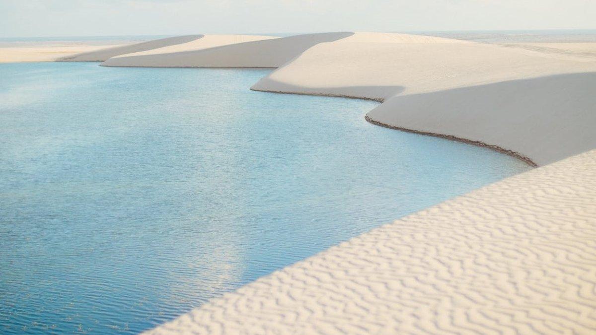 Bukit Pasir Lençóis Maranhenses, satu tempat wisata di dunia yang serasa berada di planet lain.