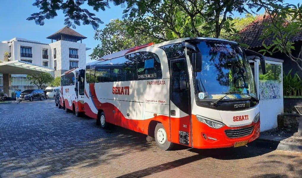Bus Sehati tak hanya melayani rute Gilimanuk-Denpasar PP, tapi juga sedia layanan bus pariwisata.