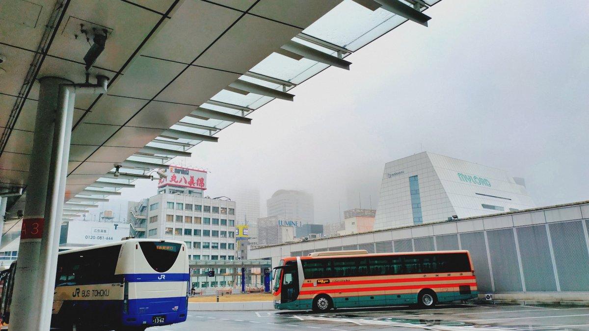Bus, satu transportasi umum buat kamu yang mau keliling Tokyo Jepang