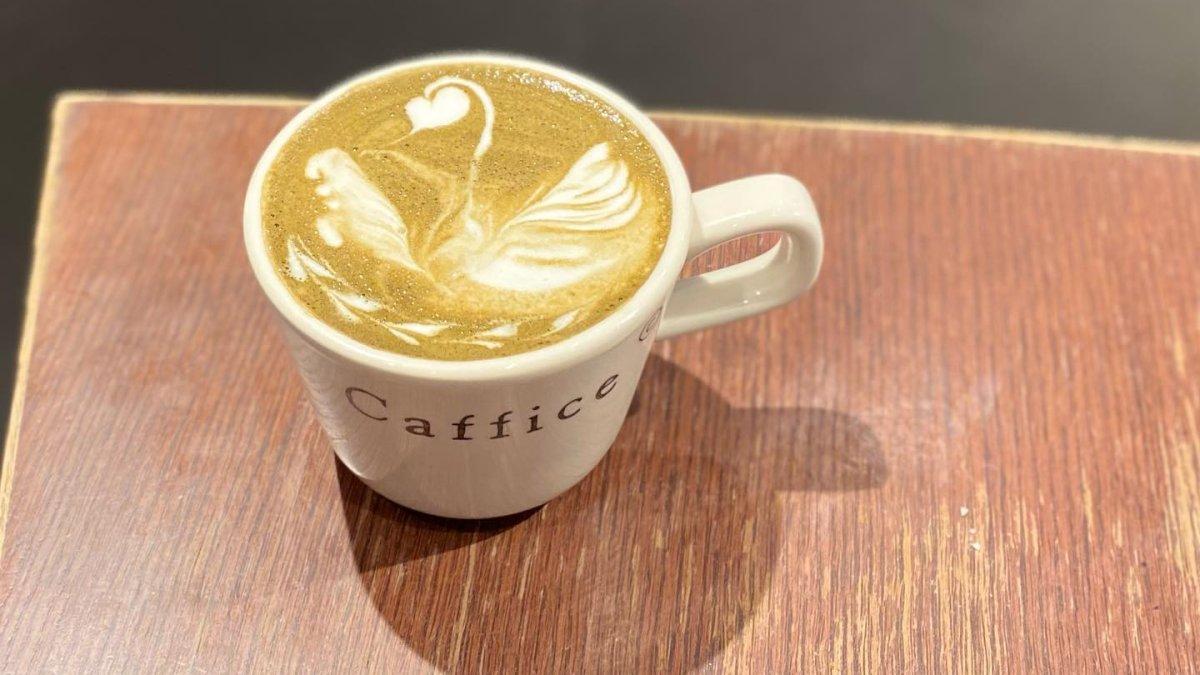 Caffice, satu kafe terbaik di Tokyo Jepang yang punya fasilitas wifi terbaik.