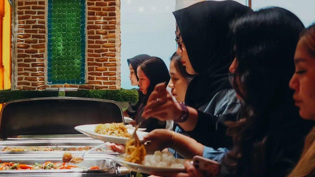 Cambridge Hotel Medan, satu hotel di Medan yang menawarkan paket bukber all you can eat Ramadan 2024.