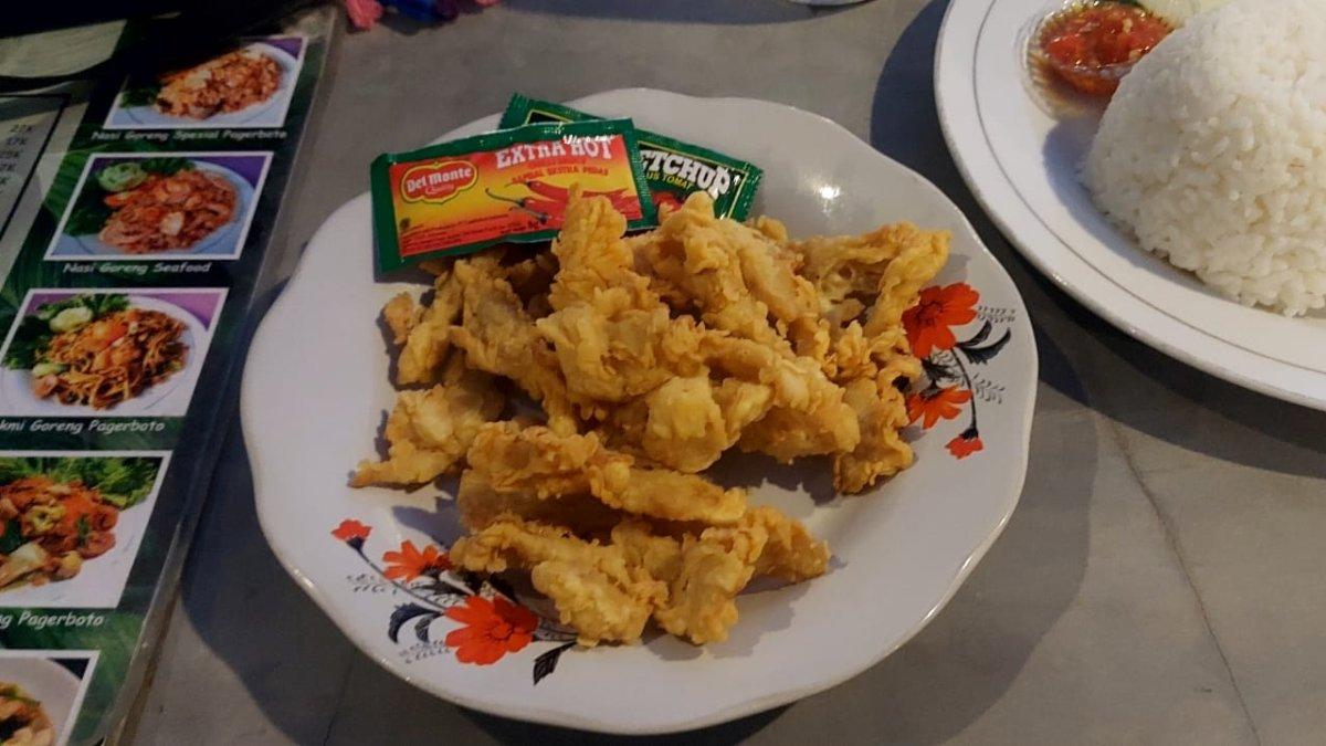 Camilan jamur crispy di Semesta Pagerboto, Sukoharjo Jawa Tengah