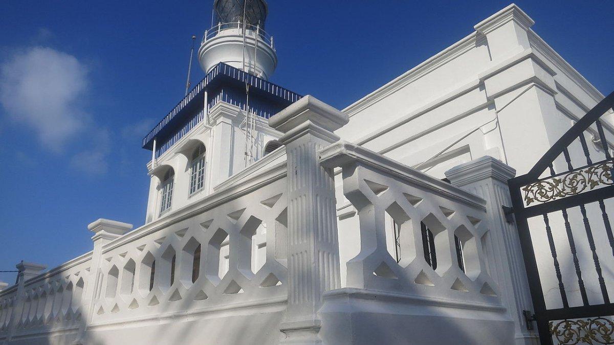 Cape Rachado, satu tempat wisata alam terbaik di Melaka Malaysia.