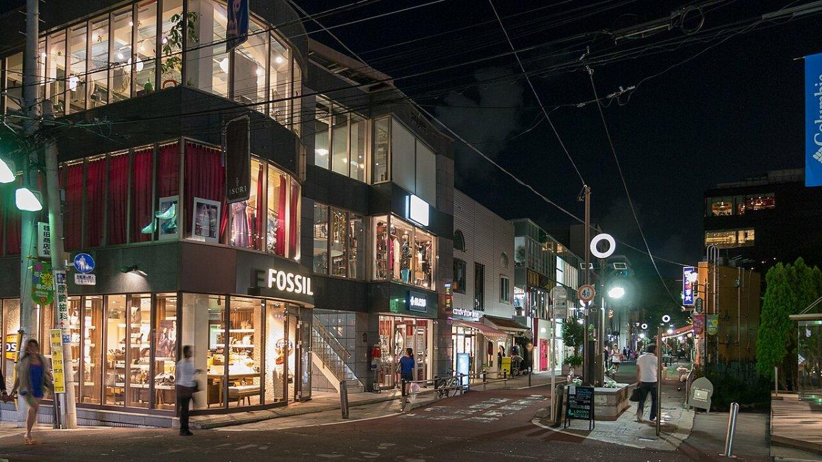 Cat Street, satu tempat wisata di Shibuya Jepang.