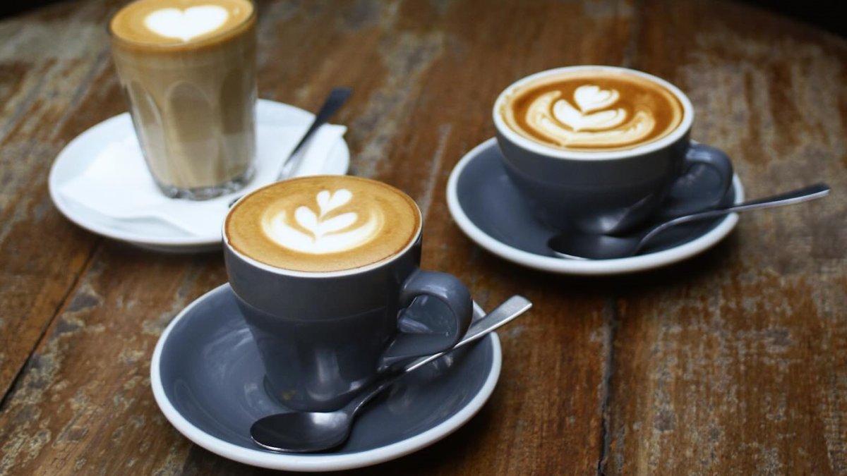 Caturra Espresso, satu tempat ngopi hits di Surabaya yang menarik buat dijelajahi.