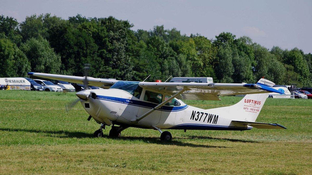 Cessna 182, jenis pesawat yang digunakan pilot Frederick Valentich