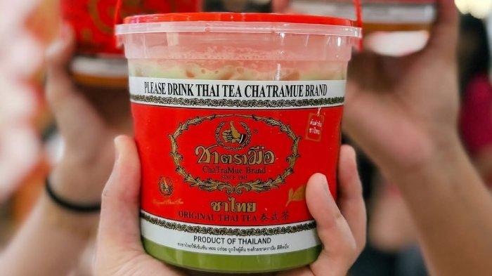 ChaTraMue, thai tea asal Thailand yang sekarang hadir di Surabaya, Jawa Timur.