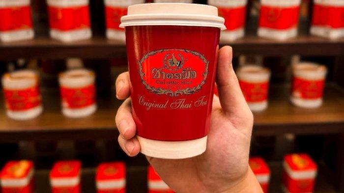 ChaTraMue, thai tea asal Thailand yang sekarang hadir di Surabaya, Jawa Timur.