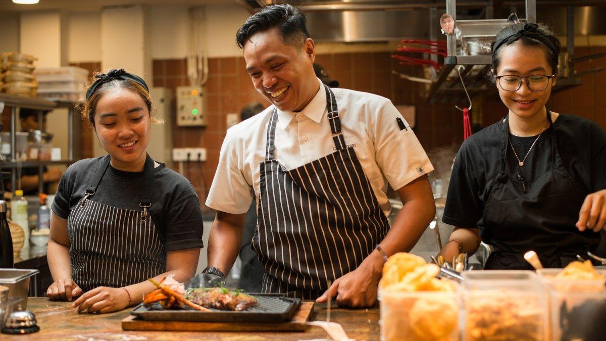 Semaja Gabung ke Restoran Semaja, Chef Glennaldy Eksplorasi Rasa Indonesia ...