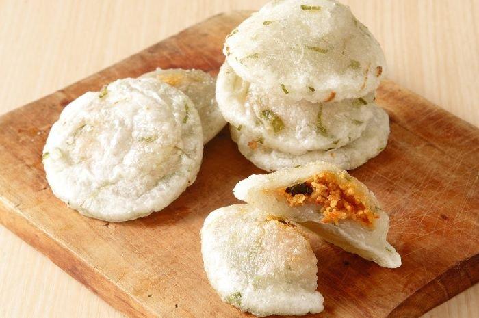 Cireng isi ayam cabai.