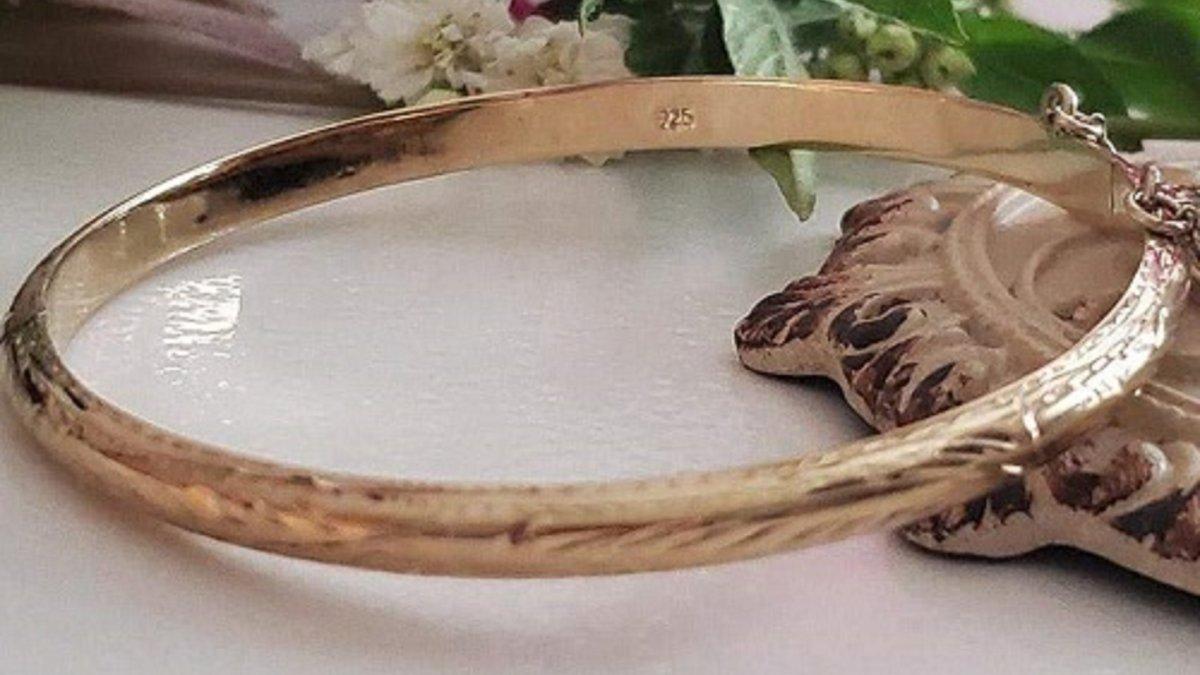Cloisonne, satu oleh-oleh khas China yang cocok buat dibawa pulang.