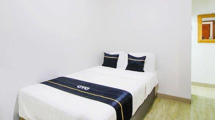 Kamar penginapan di hotel Collection O 91605 Nexdeco House Homestay Syariah, Solo, Jawa Tengah.