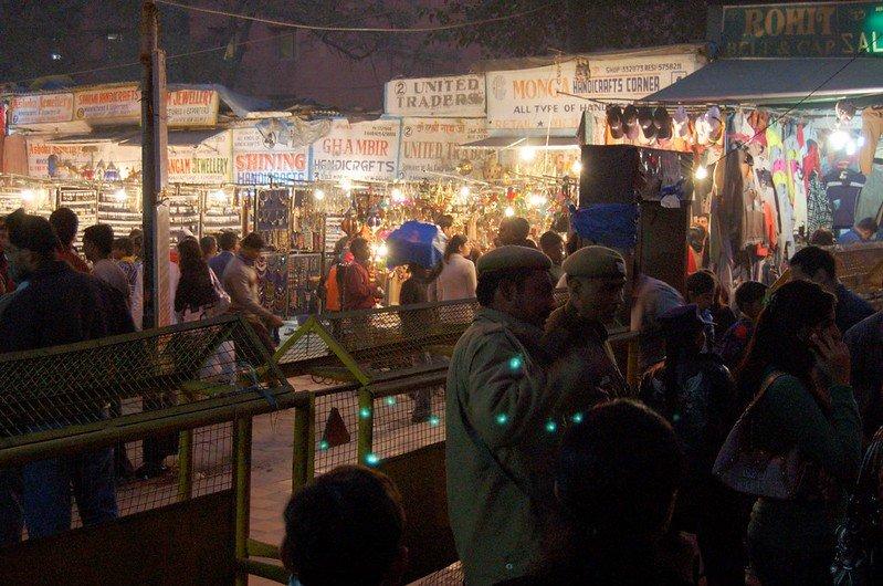 Connaught Place, satu tempat belanja terbaik di Delhi India