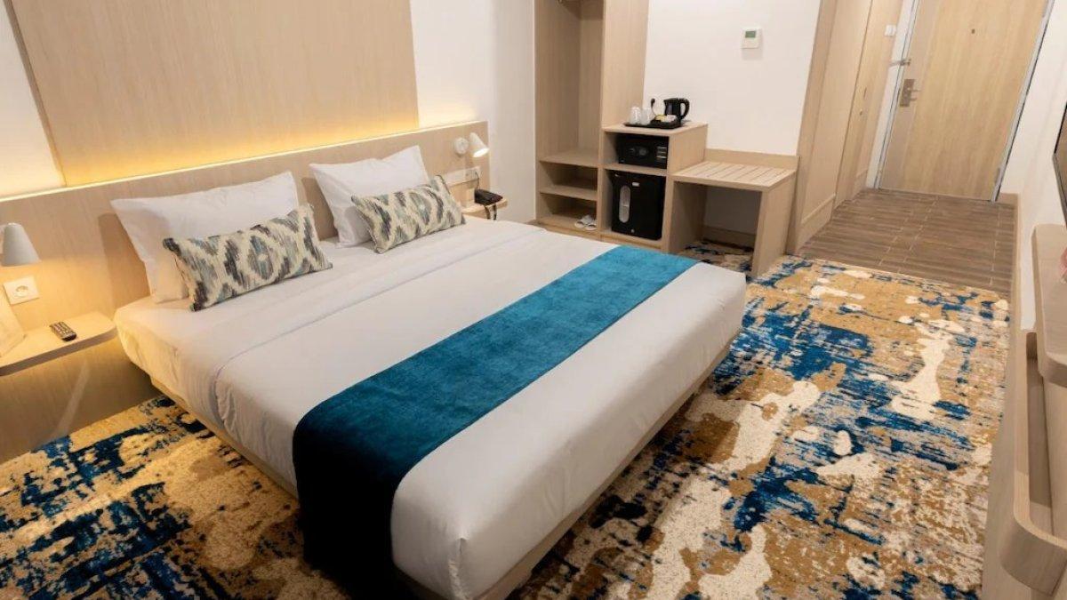 Cordia Hotel Yogyakarta, satu hotel bintang 3 dekat Bandara YIA Jogja yang mendapat rating 8 dari Agoda dan tarif inap mulai Rp 100 ribuan.
