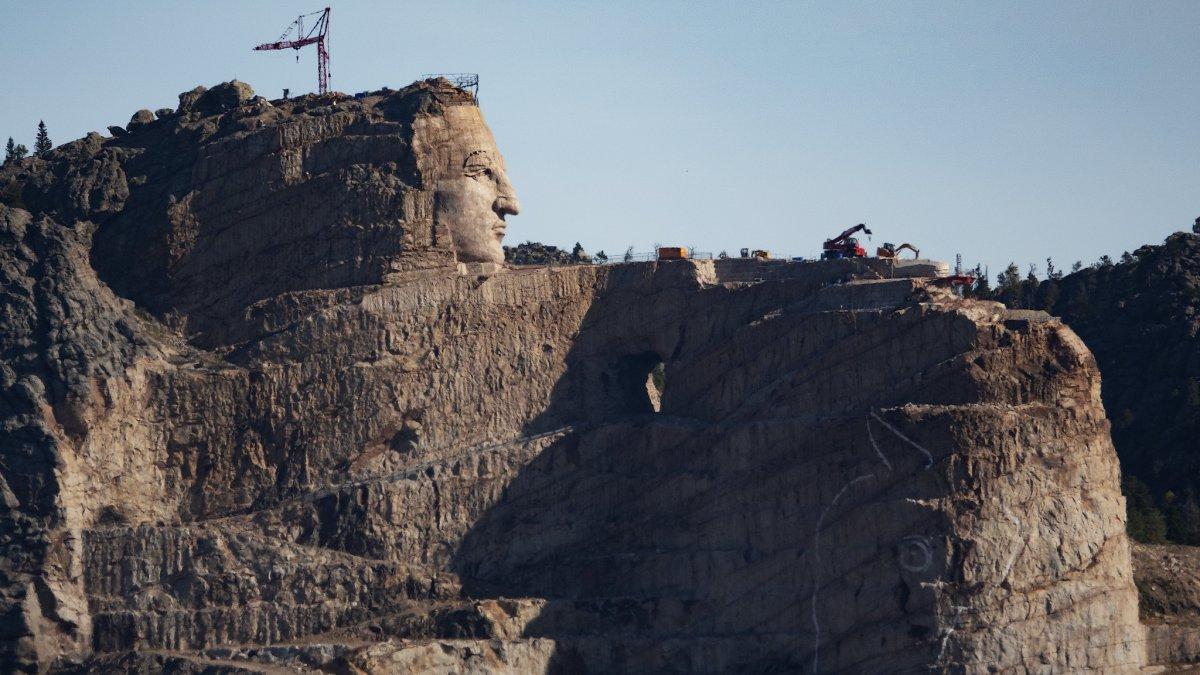 Crazy Horse Memorial, satu bangunan ikonik dunia yang belum selesai dibangun.