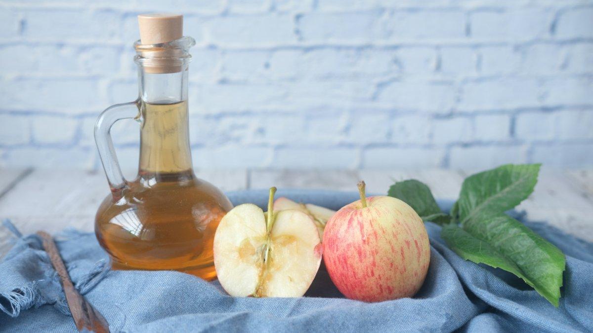 Cuka sari apel, satu makanan yang tidak mudah rusak dengan masa simpan yang panjang.
