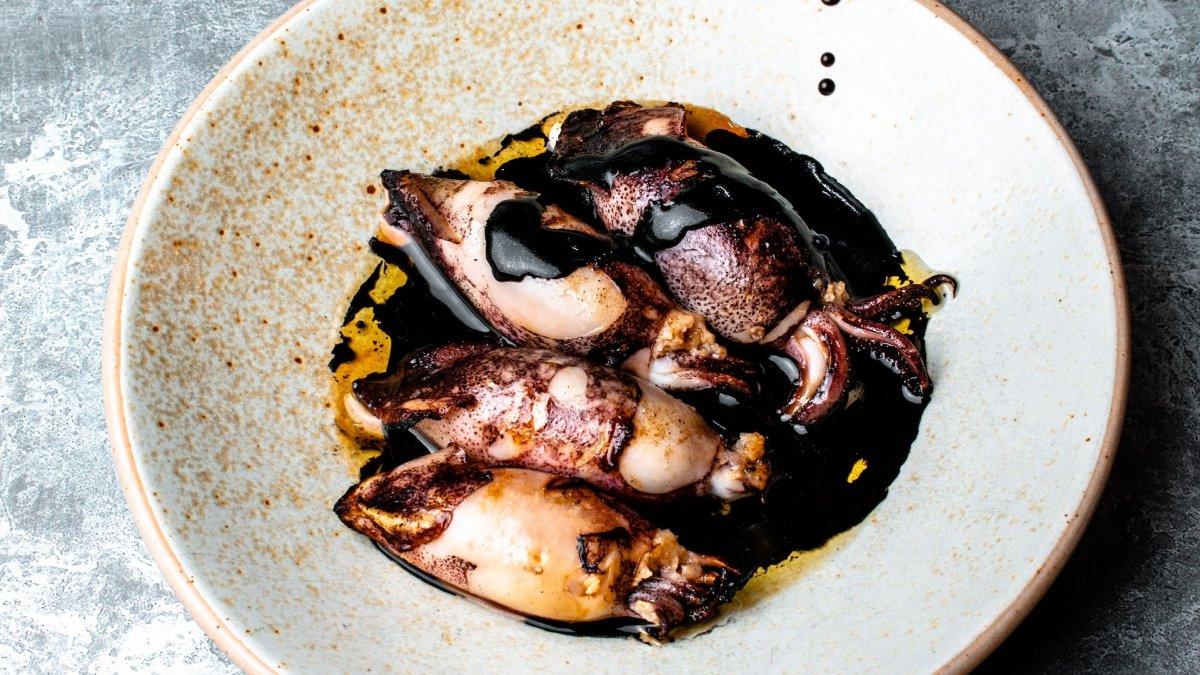 Cumi-cumi segar yang diolah dengan saus tiram