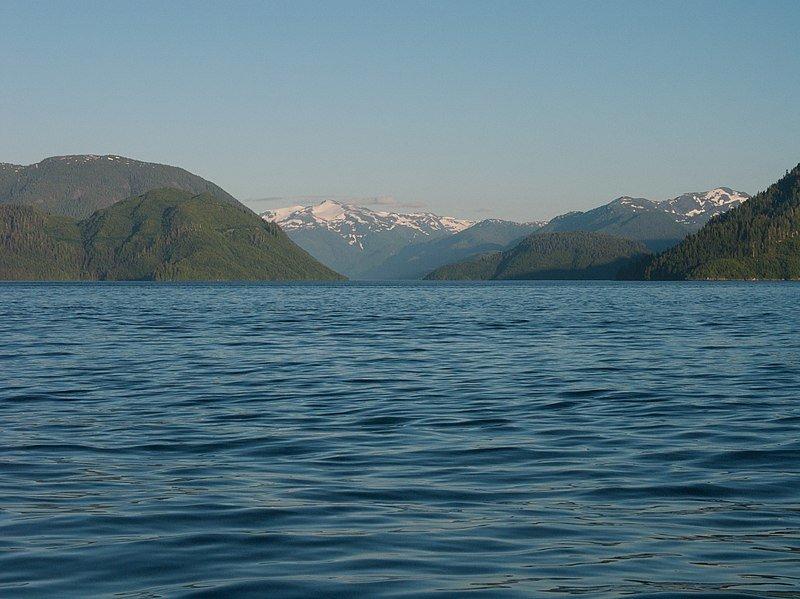 Danau Gardner, satu perairan paling berhantu di dunia dan aktivitas paranormal yang terjadi.