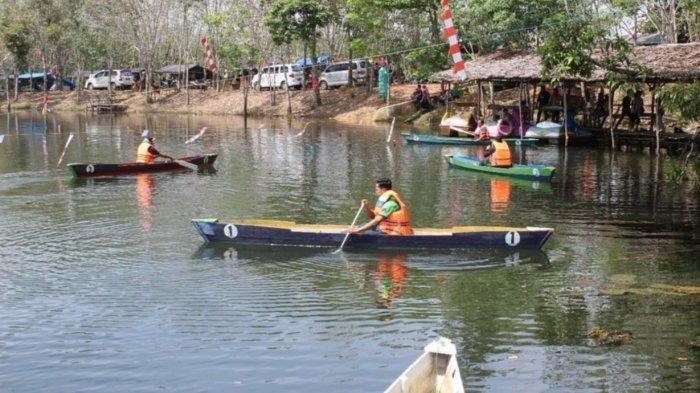 Danau Hatiwin di Suato Lama, Salam Babaris, Kabupaten Tapin, Kalimantan Selatan.