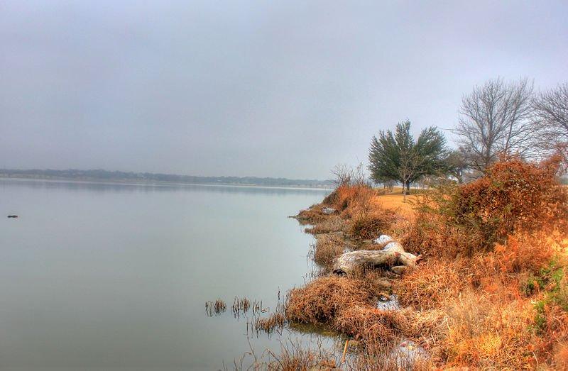 Danau White Rock, satu perairan paling berhantu di dunia dan aktivitas paranormal yang terjadi.