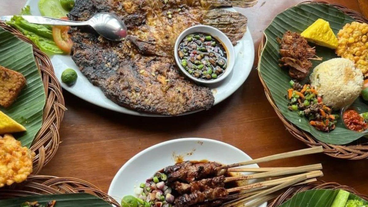 De' Leuit Sensasi Nasi Jambal, Bogor, Jawa Barat.