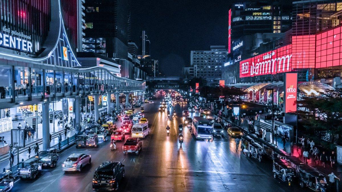 Bangkok bisa dikunjungi shio anjing.