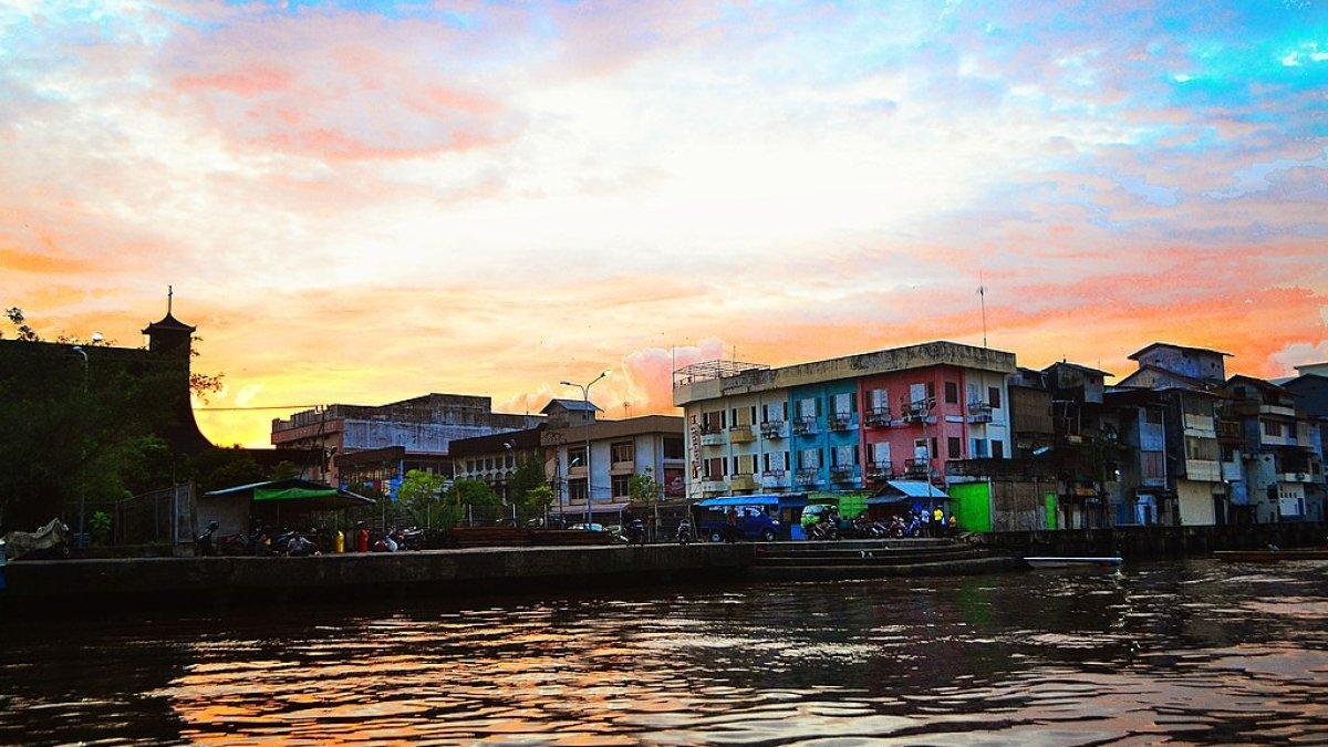 Dermaga Seng Hie, satu tempat ngabuburit terbaik di Pontianak.