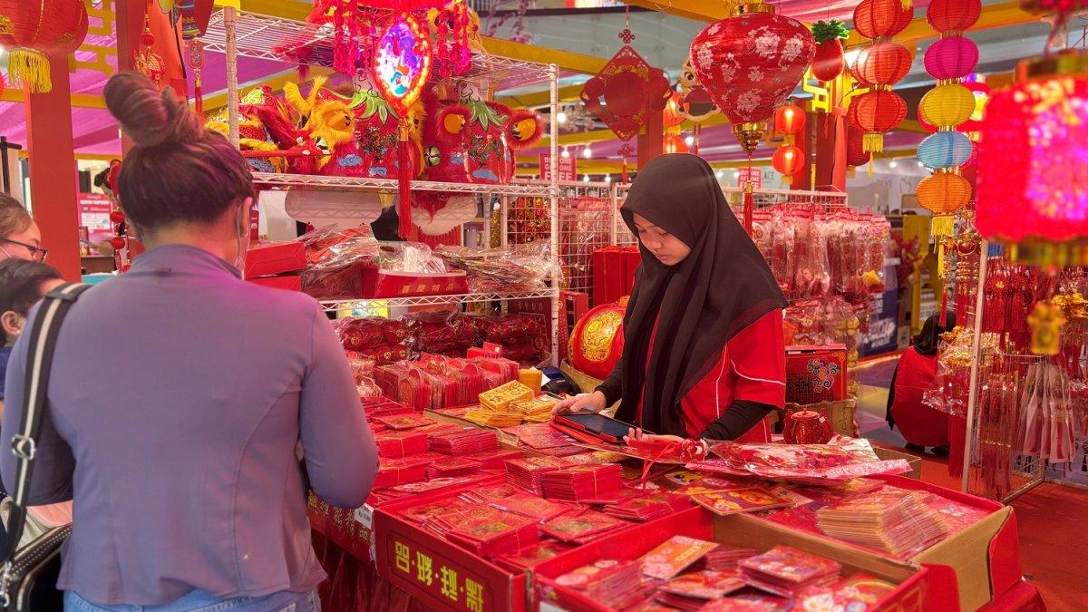 Di Lippo Mall Puri, Kiong Hi Food Festival berlangsung dari 22 Januari hingga 9 Februari 2025