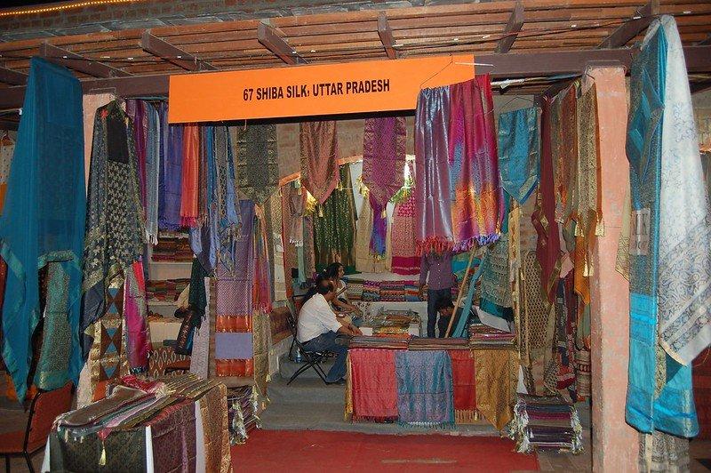 Dilli Haat, satu tempat belanja terbaik di Delhi India