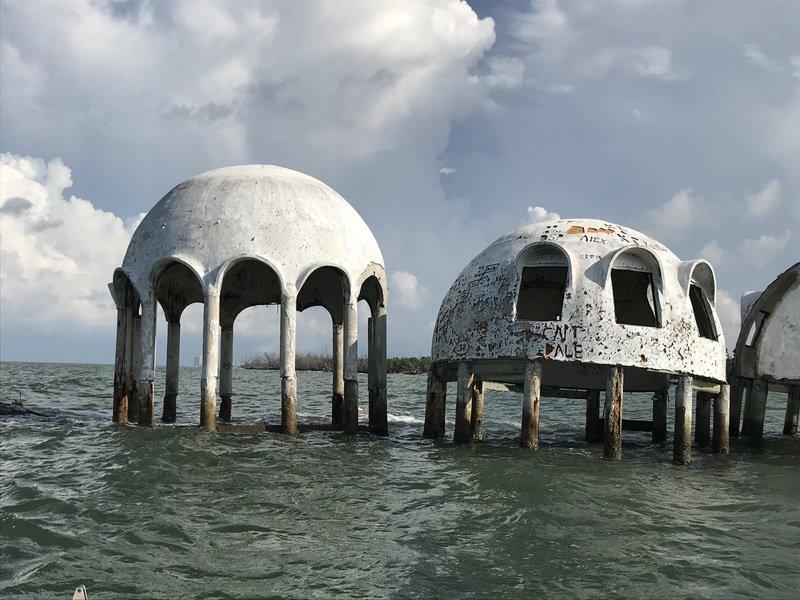 Dome House di Cape Romano, FL pada bulan Agustus 2019