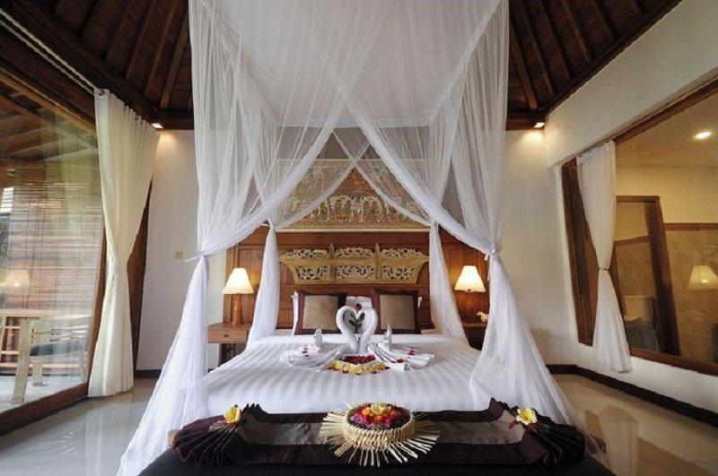 Dukuh Sebatu Villa, satu hotel bintang 4 di Gianyar Bali yang menawarkan fasilitas kolam renang.